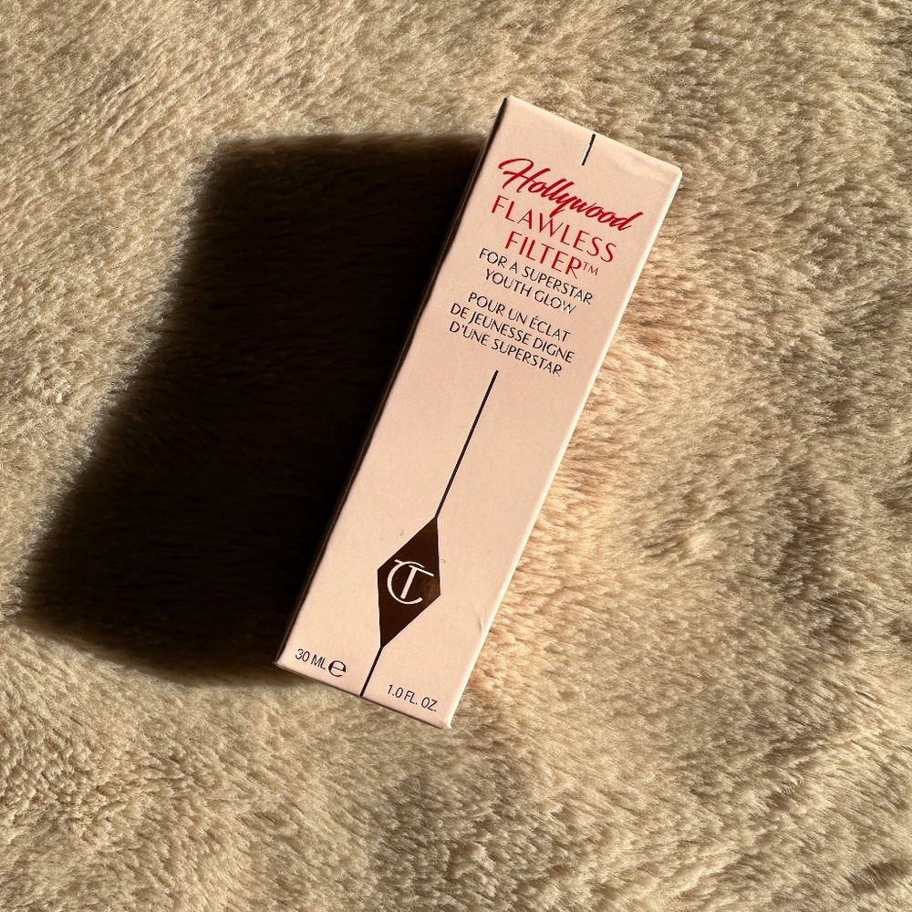 Charlotte Tilbury Hollywood Flawless Filter (Shade 8)